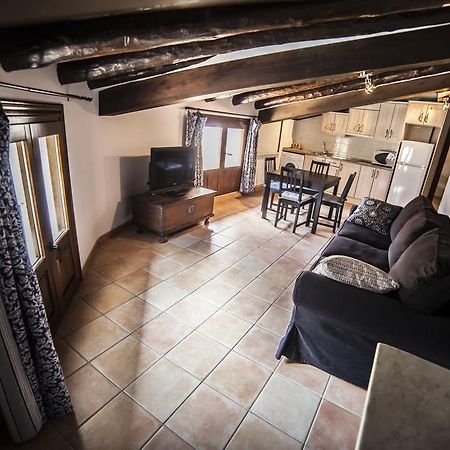 Apartamentos Cine Capicol Albarracín Eksteriør bilde