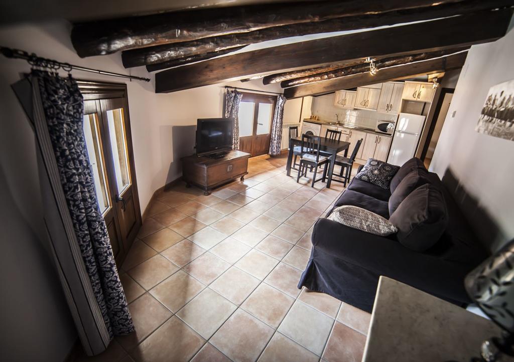 Apartamentos Cine Capicol Albarracín Eksteriør bilde