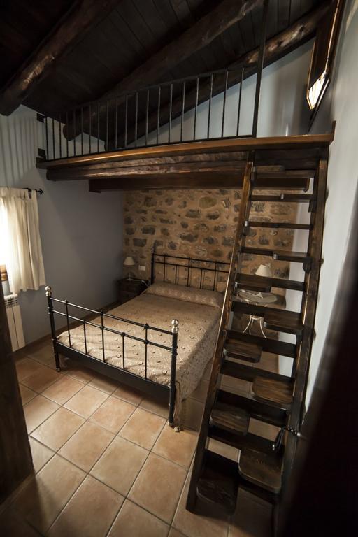 Apartamentos Cine Capicol Albarracín Eksteriør bilde